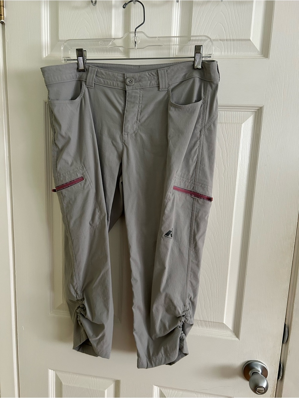 Eddie Bauer Light Gray Cargo Capris with Pink Zip Accents sz 8